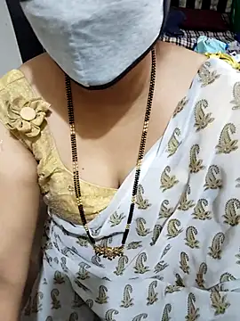 Snapshot of aliseanu chatting on 03-03-25, 06:04 aliseanu online show from 03-03-25, 06:04