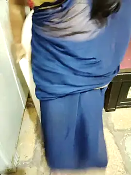 Snapshot of aliseanu chatting on 03-15-25, 01:30 aliseanu online show from 03-15-25, 01:30