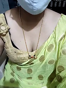 Snapshot of aliseanu chatting on 03-16-25, 02:33 aliseanu online show from 03-16-25, 02:33