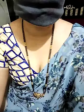 Snapshot of aliseanu chatting on 03-20-25, 12:30 aliseanu online show from 03-20-25, 12:30