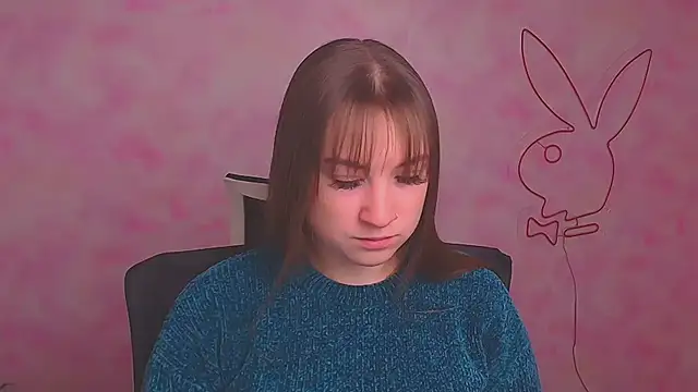 Snapshot of Evelina_GG chatting on 12-23-24, 06:33 Evelina GG online show from 12-23-24, 06:33