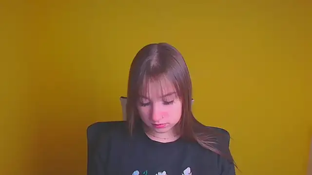 Snapshot of Evelina_GG chatting on 01-13-25, 06:38 Evelina GG online show from 01-13-25, 06:38