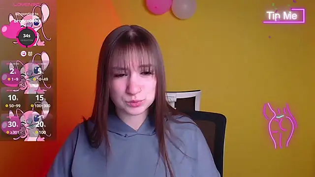 Snapshot of Evelina_GG chatting on 02-25-25, 06:47 Evelina GG online show from 02-25-25, 06:47