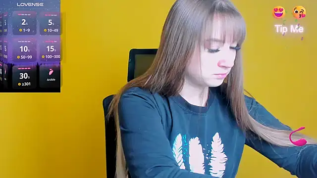 Snapshot of Evelina_GG chatting on 09-27-25, 05:34 Evelina GG online show from 09-27-25, 05:34