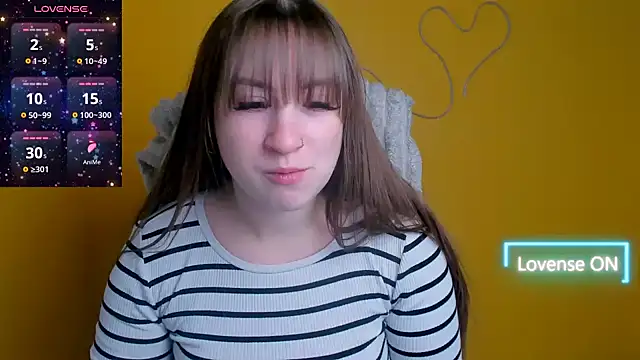 Snapshot of Evelina_GG chatting on 12-17-25, 06:30 Evelina GG online show from 12-17-25, 06:30