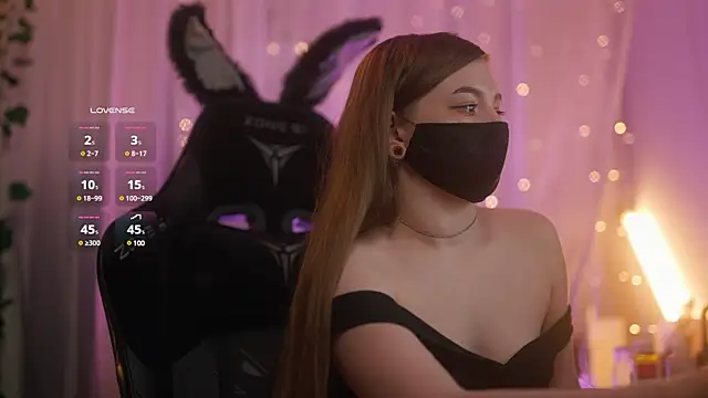 Snapshot of aarimass chatting on 02-18-25, 08:25 aarimass online show from 02-18-25, 08:25