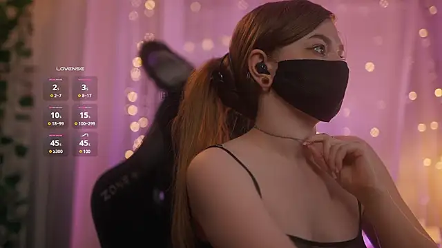 Snapshot of aarimass chatting on 02-19-25, 09:47 aarimass online show from 02-19-25, 09:47