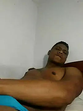 Snapshot of latinblack01 chatting on 02-27-25, 04:20 latinblack01 online show from 02-27-25, 04:20