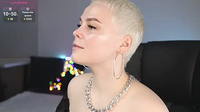 LikaBerry1 online show from 02-12-25, 08:29