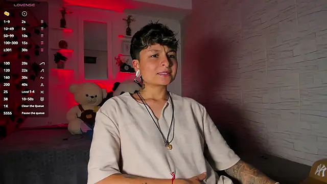 ZuryRamirez  online show from 09-17-25, 11:39