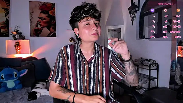 ZuryRamirez  online show from 12-04-25, 09:12