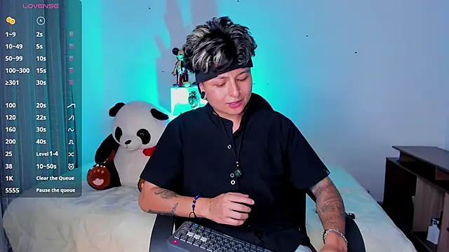 ZuryRamirez  online show from 05-24-26, 08:36