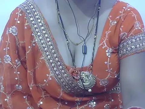Snapshot of HOT-SEEMAA chatting on 05-01-26, 06:56 HOT-SEEMAA online show from 05-01-26, 06:56