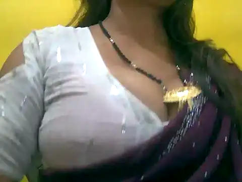 Snapshot of LOVE-SUSHILA chatting on 02-20-25, 03:52 LOVE-SUSHILA online show from 02-20-25, 03:52