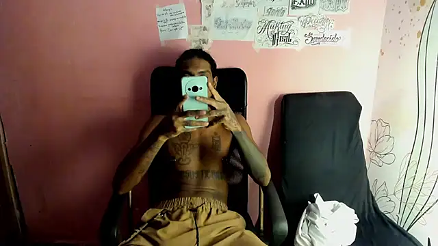 Snapshot of hot_ebanospicy chatting on 05-15-26, 03:02 hot ebanospicy online show from 05-15-26, 03:02