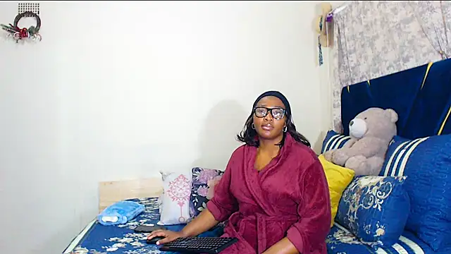 Snapshot of veronica1xxx chatting on 07-02-26, 06:25 veronica1xxx online show from 07-02-26, 06:25