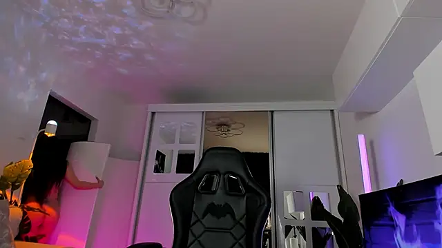 Ivy belle online show from 11-28-25, 05:54