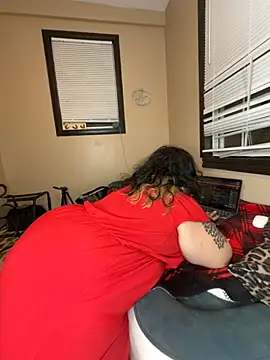 Snapshot of tillymarie34 chatting on 05-30-26, 03:47 tillymarie34 online show from 05-30-26, 03:47