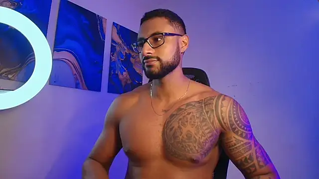 LiamGarcia1 online show from 03-10-26, 03:28