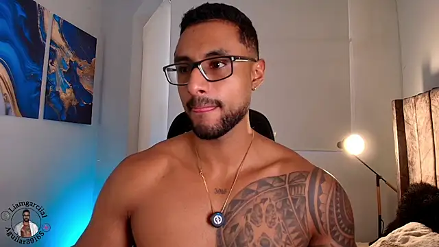 LiamGarcia1 online show from 04-26-26, 03:21