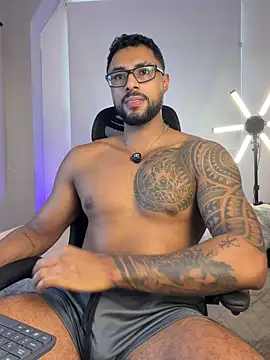 LiamGarcia1 online show from 06-02-26, 03:58