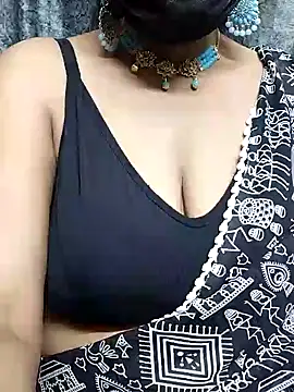 sophia600 online show from 12-11-24, 05:48