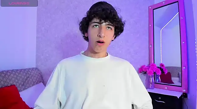 Snapshot of Kerverr_ chatting on 01-15-25, 01:12 Kerverr  online show from 01-15-25, 01:12