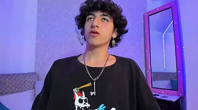 Snapshot of Kerverr_ chatting on 01-24-25, 10:51 Kerverr  online show from 01-24-25, 10:51