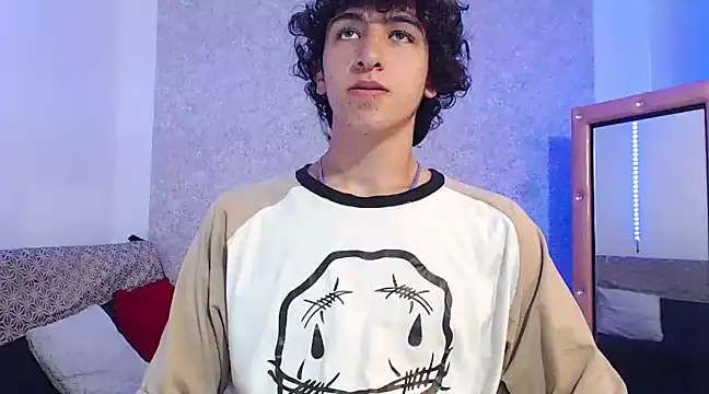 Snapshot of Kerverr_ chatting on 02-11-25, 09:03 Kerverr  online show from 02-11-25, 09:03