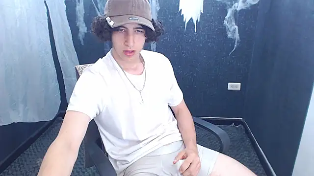 Kerverr  online show from 11-01-25, 04:42