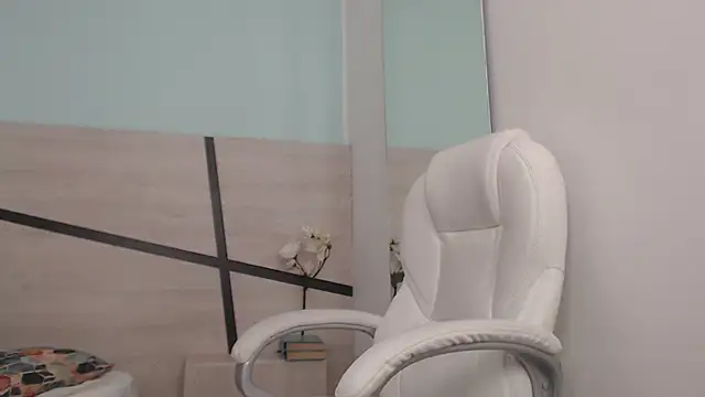 sussy leon online show from 01-18-25, 06:32