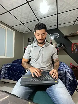 marcel crawford96 online show from 11-08-25, 02:28