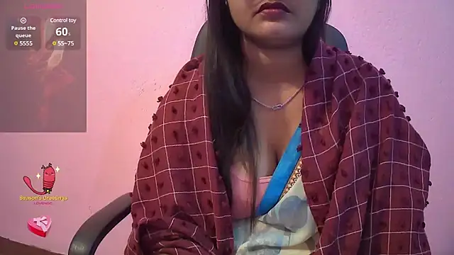 Snapshot of Pari-new chatting on 12-18-24, 07:47 Pari-new online show from 12-18-24, 07:47