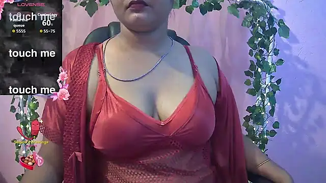 Snapshot of Pari-new chatting on 09-10-25, 04:34 Pari-new online show from 09-10-25, 04:34