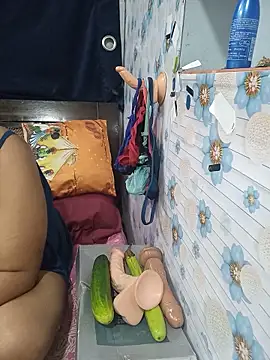 Snapshot of tina8th chatting on 06-18-26, 04:11 tina8th online show from 06-18-26, 04:11