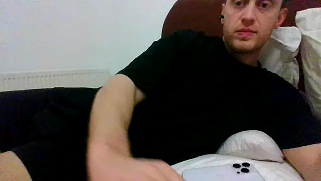 Snapshot of Noshame1994 chatting on 03-20-26, 11:31 Noshame1994 online show from 03-20-26, 11:31