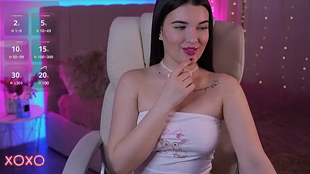 Snapshot of YourLolaBunny chatting on 02-21-25, 02:17 YourLolaBunny online show from 02-21-25, 02:17