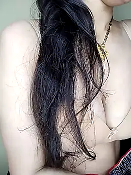 Snapshot of Fair-magic-woman chatting on 03-23-25, 12:47 Fair-magic-woman online show from 03-23-25, 12:47