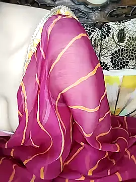 Snapshot of Fair-magic-woman chatting on 09-26-25, 07:07 Fair-magic-woman online show from 09-26-25, 07:07