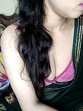 Snapshot of Fair-magic-woman chatting on 10-06-25, 09:12 Fair-magic-woman online show from 10-06-25, 09:12