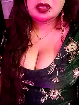 Suhanakhan00 online show from 03-15-26, 06:41