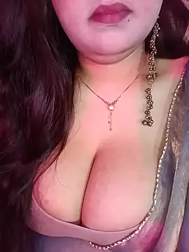 Suhanakhan00 online show from 07-18-26, 09:02