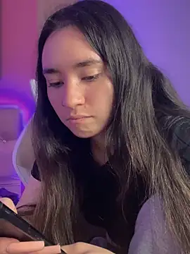 Sophie LS online show from 01-19-25, 04:44