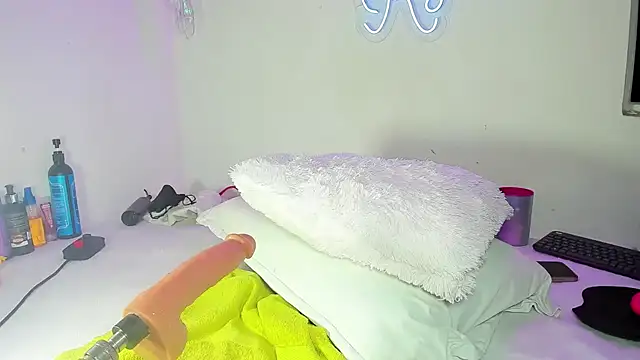 kyliestteel online show from 12-15-24, 06:07