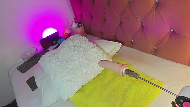 kyliestteel online show from 03-22-26, 04:32