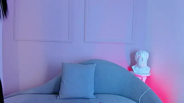 Snapshot of victoria_milann chatting on 12-03-25, 02:37 victoria milann online show from 12-03-25, 02:37