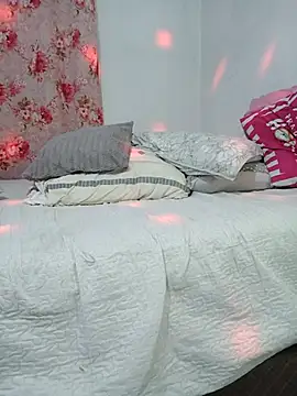 Snapshot of KAZADO_LIBERAL chatting on 09-23-25, 02:03 KAZADO LIBERAL online show from 09-23-25, 02:03