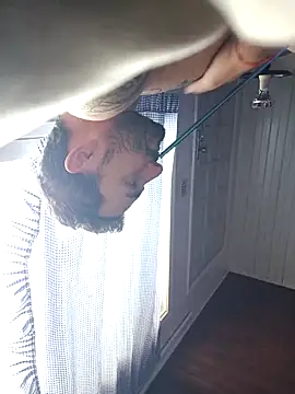 Snapshot of KAZADO_LIBERAL chatting on 09-30-25, 04:01 KAZADO LIBERAL online show from 09-30-25, 04:01