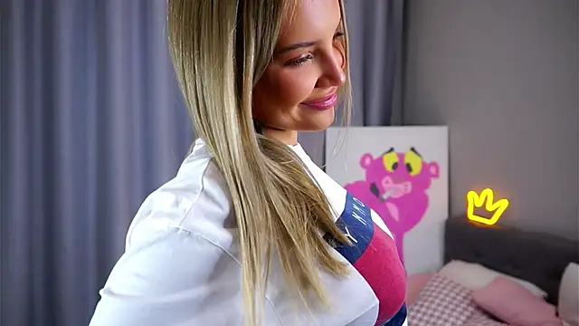 Snapshot of AftonConnett chatting on 10-28-25, 01:09 AftonConnett online show from 10-28-25, 01:09