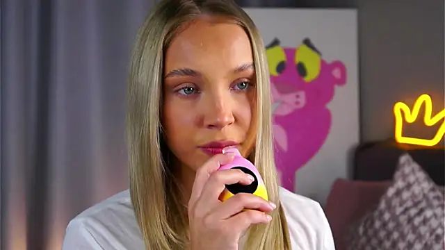 Snapshot of AftonConnett chatting on 11-08-25, 01:06 AftonConnett online show from 11-08-25, 01:06